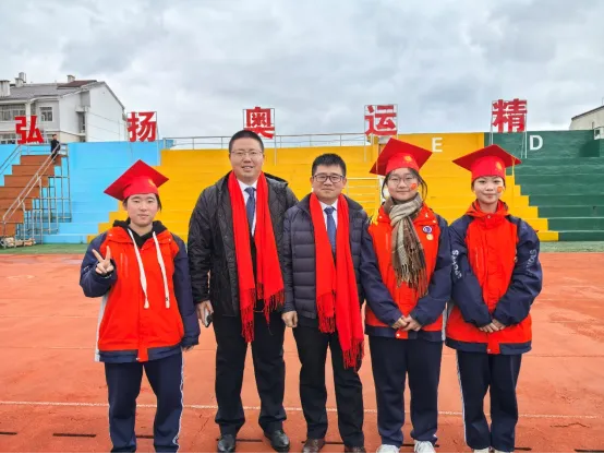 韶华初战凌云志  青春正盛谱华章——成人礼宣传报道稿 2025.3.16(3)9912.png