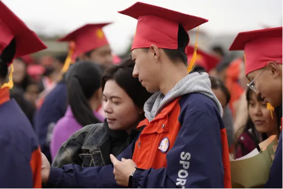 韶华初战凌云志  青春正盛谱华章——成人礼宣传报道稿 2025.3.16(3)8347.png