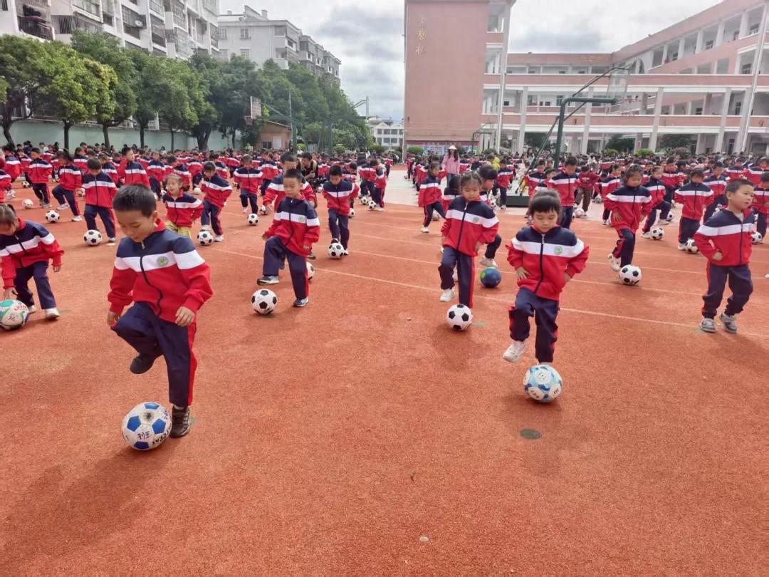 连城县实验小学：深耕校园足球 赋能学生成长