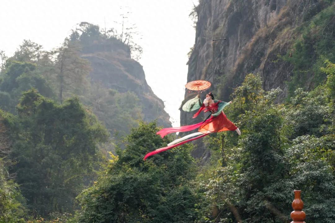 连城：文旅融出新活力 假日经济绽芳华
