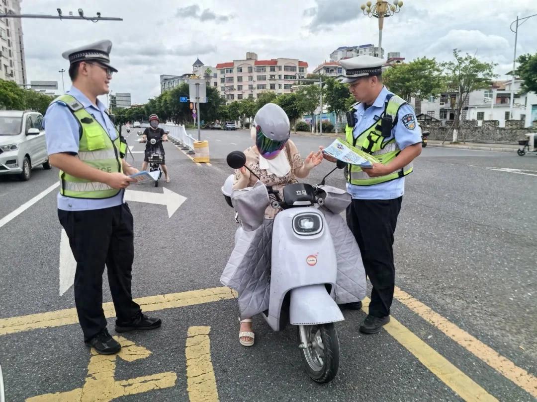 【文明城市建设】连城公安交警开展摩托车及非机动车专项整治行动