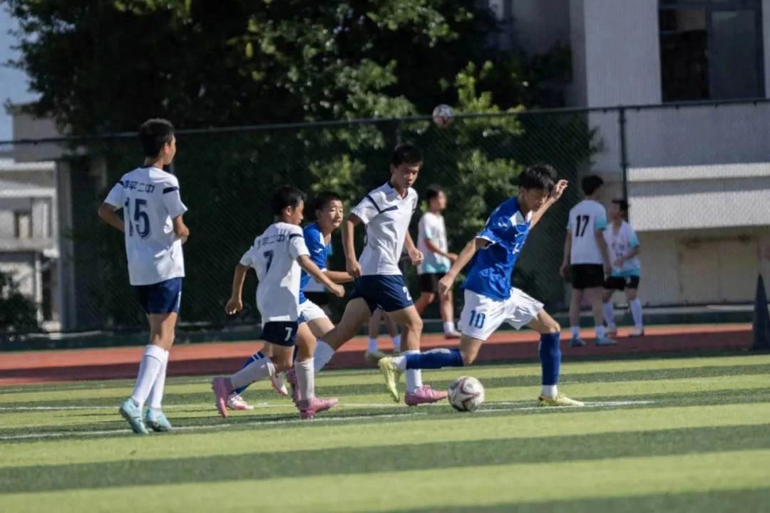 龙岩市中小学生和中职学生足球联赛初中男子组决赛圆满收官