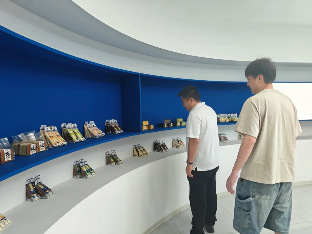 罗坊乡赴厦门开展招商引资活动，精准对接企业取得初步成效