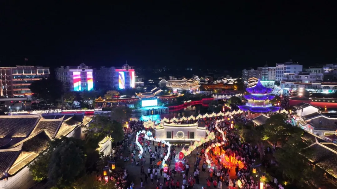 大龙牵两岸 夏夜叙同心 (6).jpg