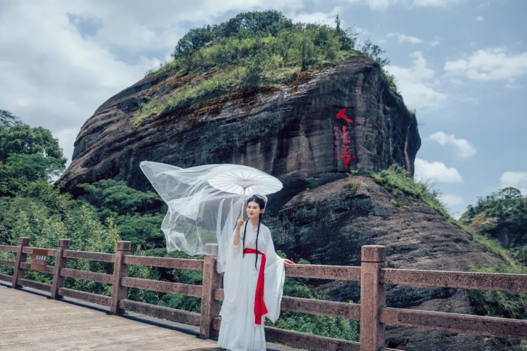 关于冠豸山景区恢复开放的通告